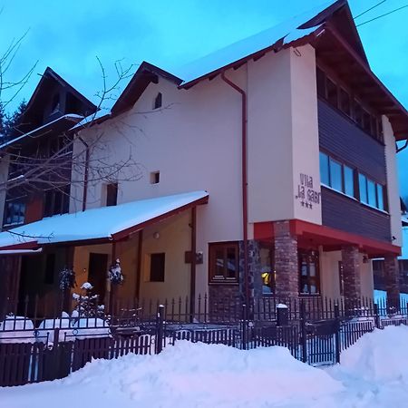 La Gabi Hotell Azuga Eksteriør bilde