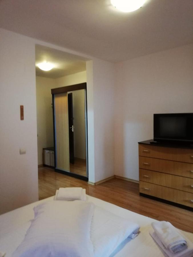 La Gabi Hotell Azuga Eksteriør bilde